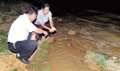 丹江水昨夜抵達(dá)平頂山水庫(kù) 村民歡呼留下熱淚